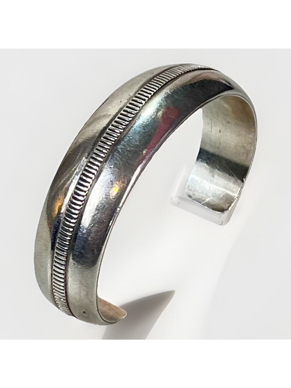 VTG Navajo Sterling Silver Wide Ribbed Cuff Bracelet Signed R Lee 27.5g